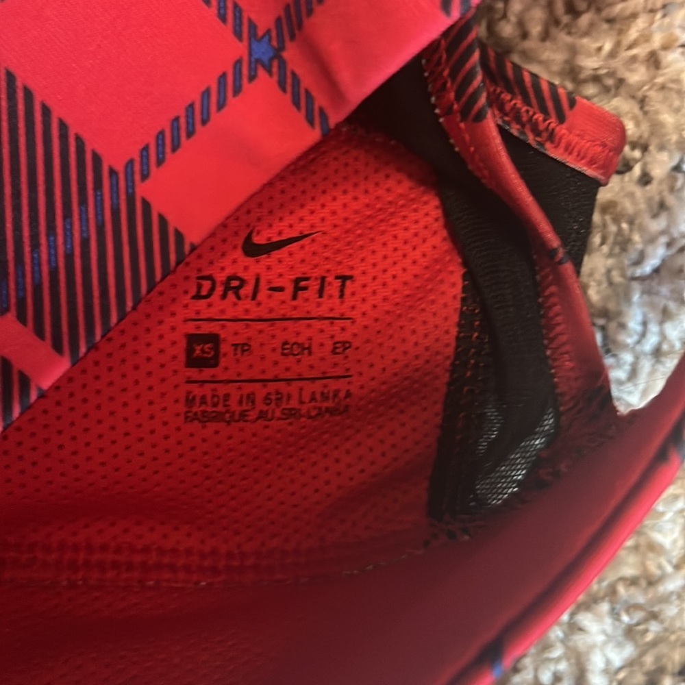 Nike bra - Picture 3 of 3